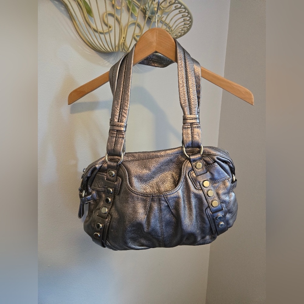 B. Makowsky Silver Shoulder Bag with Versatile Design